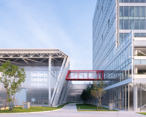 tederic-international-center-polycarbonate-facades